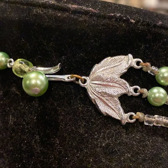 Japan 3 Strand ArtGlass and Lucite Beaded Necklace with Silver Tone Accents - Picture 8 of 8